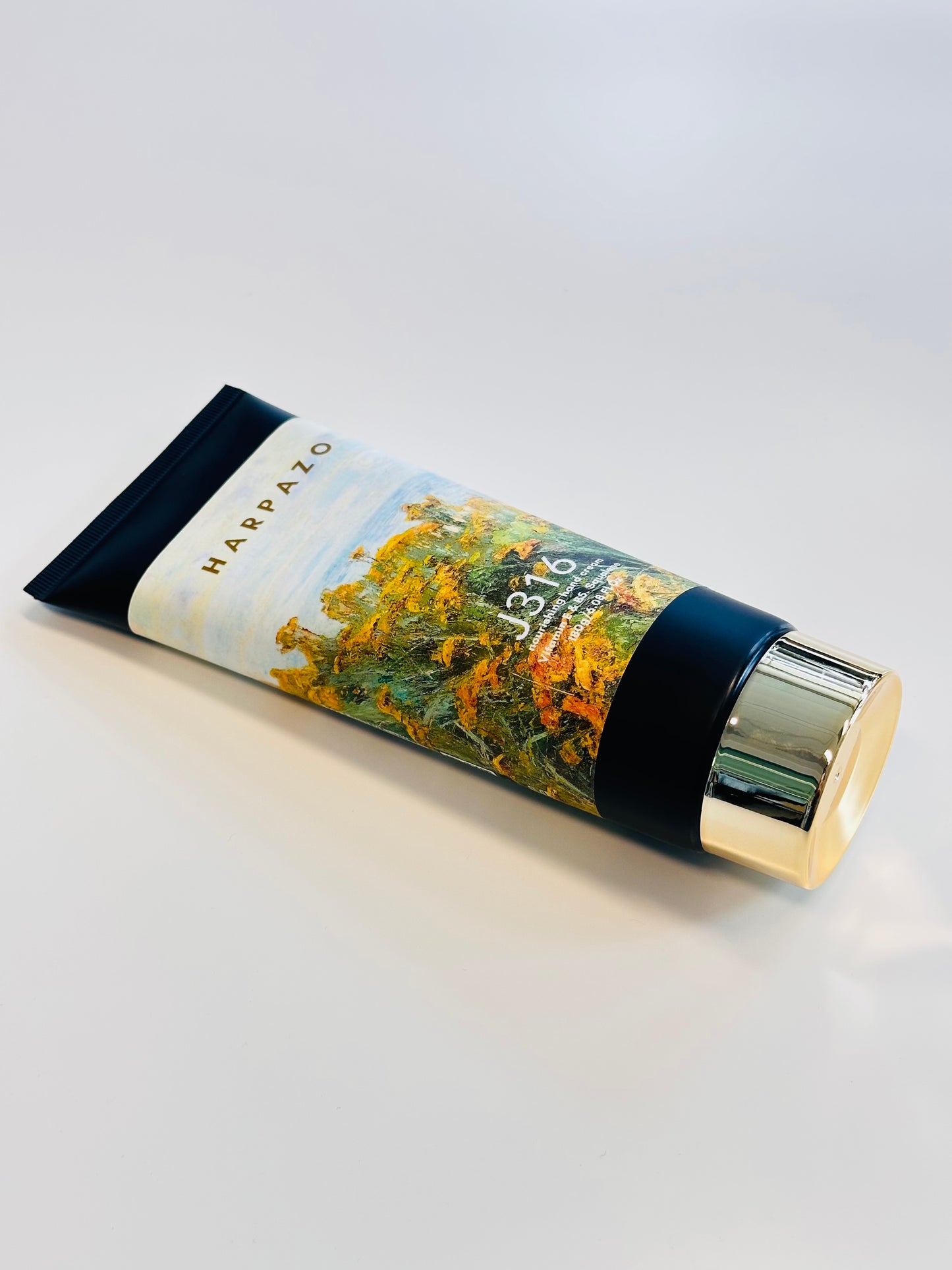 J316 手部與身體霜 180克