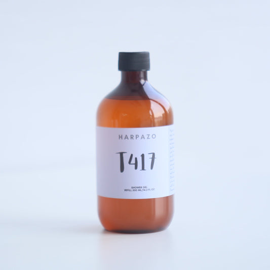 A bottle of Harpazo T417 Moisturizing Shower Gel with a white label on a white background.