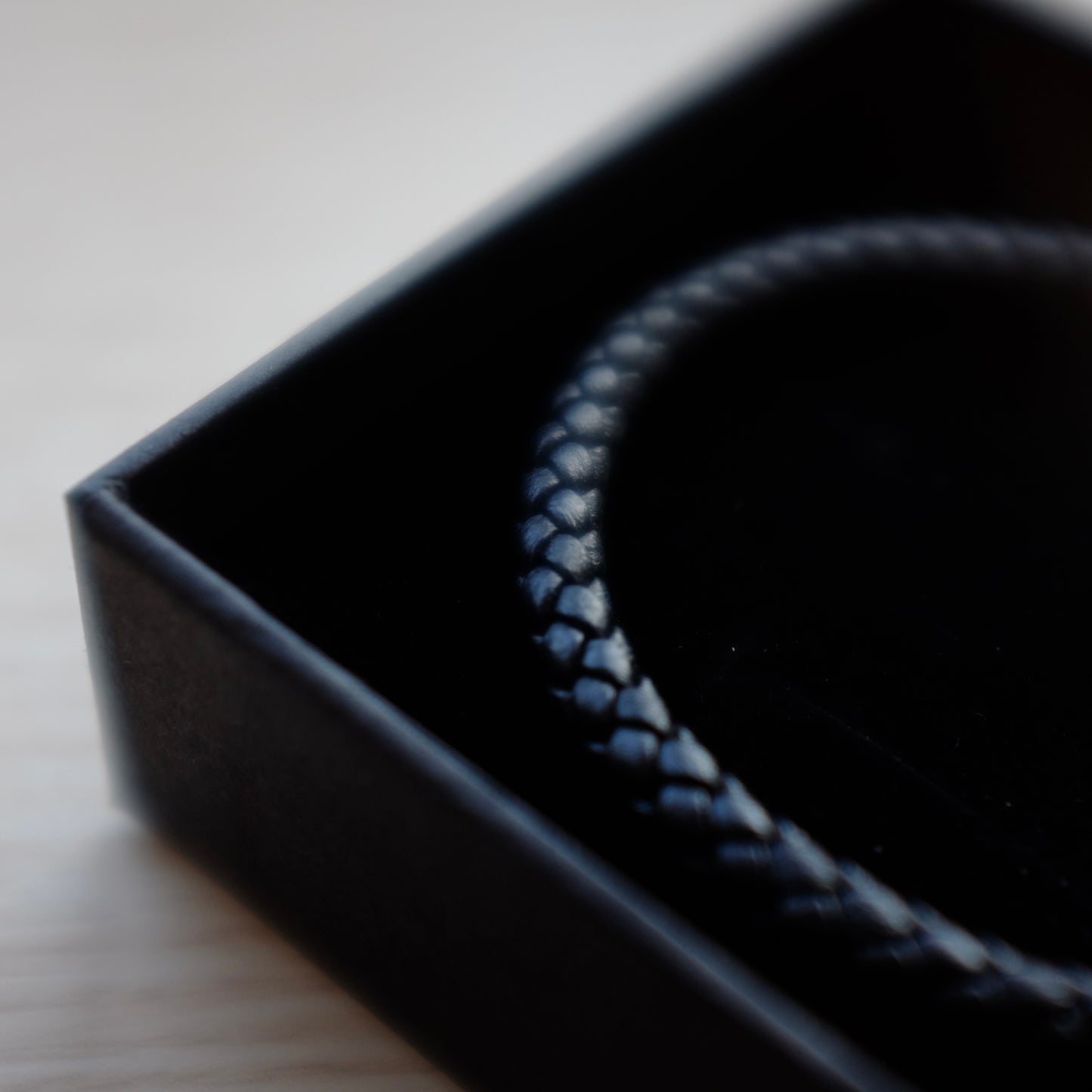 預購 STILL HOPE -BLACK- 芳香手工編織皮革手鍊