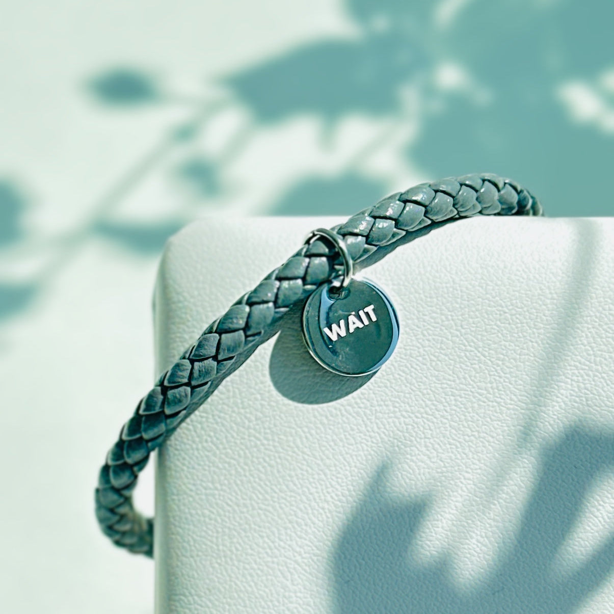 預購 | WAIT |芳香手工編織皮革手鍊