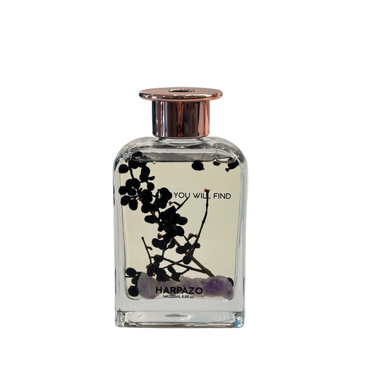 Sleeping Black Agarwood reed diffuser