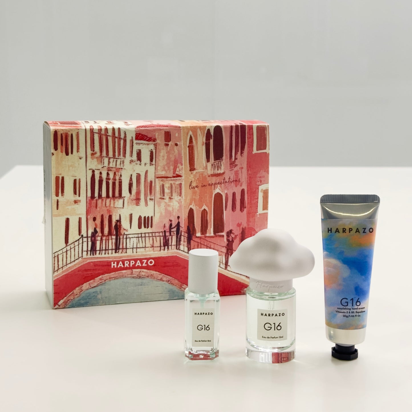 G16 Valentine's Gift Set